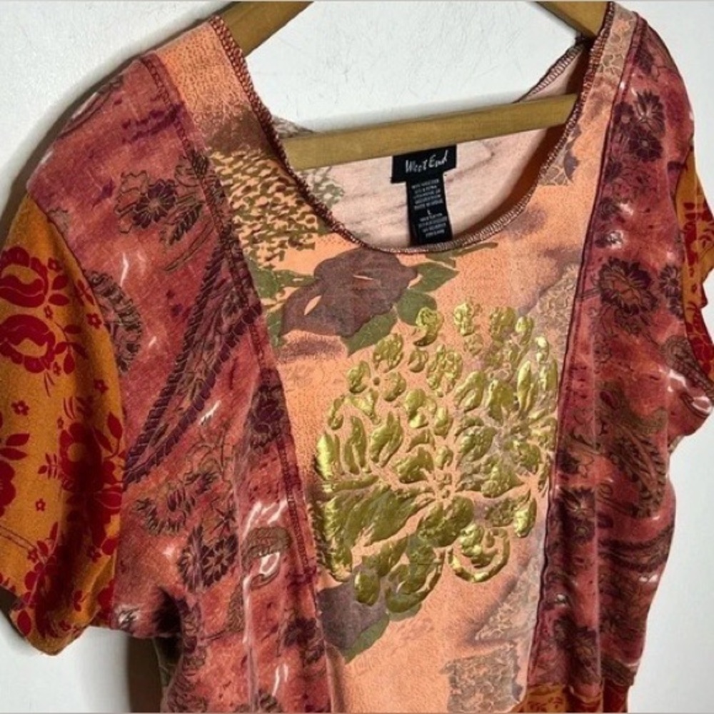 Mix It Women's Top in Red and Orange Floral